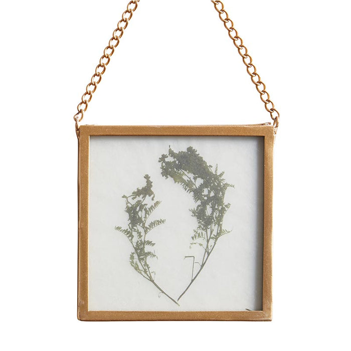 Gold Frame With Chain 10x10cm